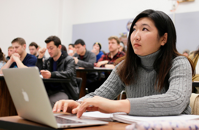 1年間の学部留学で現地の学生と共に学ぶ