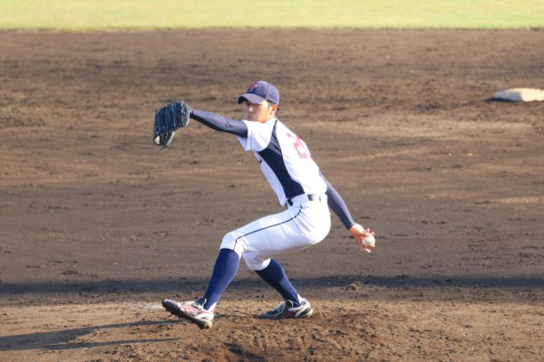 東洋学園大学_2018秋季リーグ第9戦_5回1/3を1失点と好投した戸嶋投手