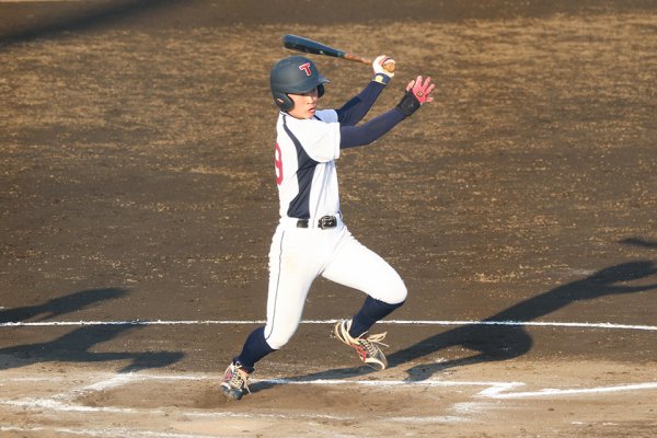 東洋学園大学_2018秋季リーグ第9戦_7回裏、齋藤選手のタイムリーで再び同点に