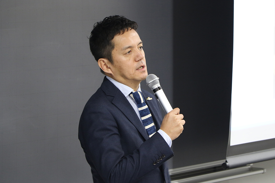 東洋学園大学_人間科学部科目のゲスト講師として（社福）佑啓会ふる里学舎本郷より堀金氏が来学