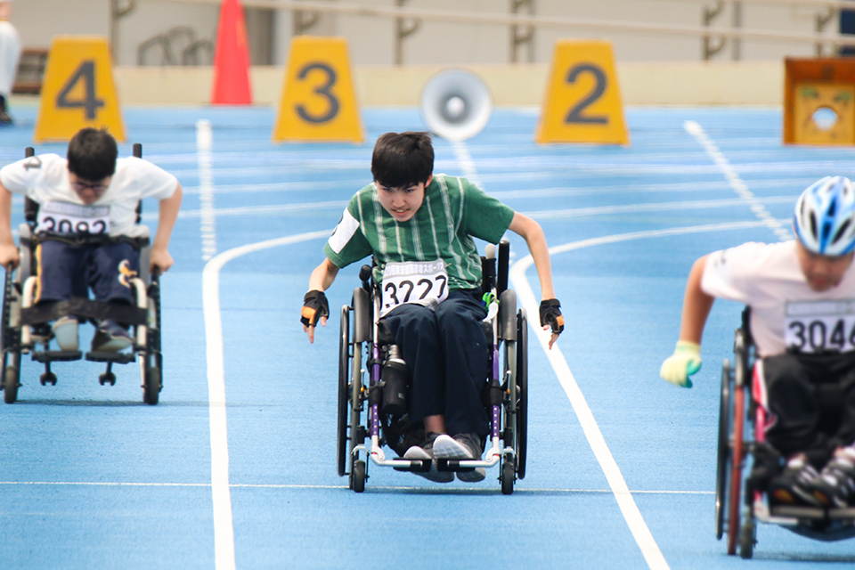 東洋学園大学_ボッチャサークル春原選手が第20回東京都障害者スポーツ大会100m走で銅メダル