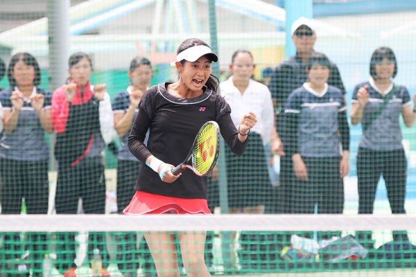 東洋学園大学_H30春関_女子S_3回戦を制した小松選手
