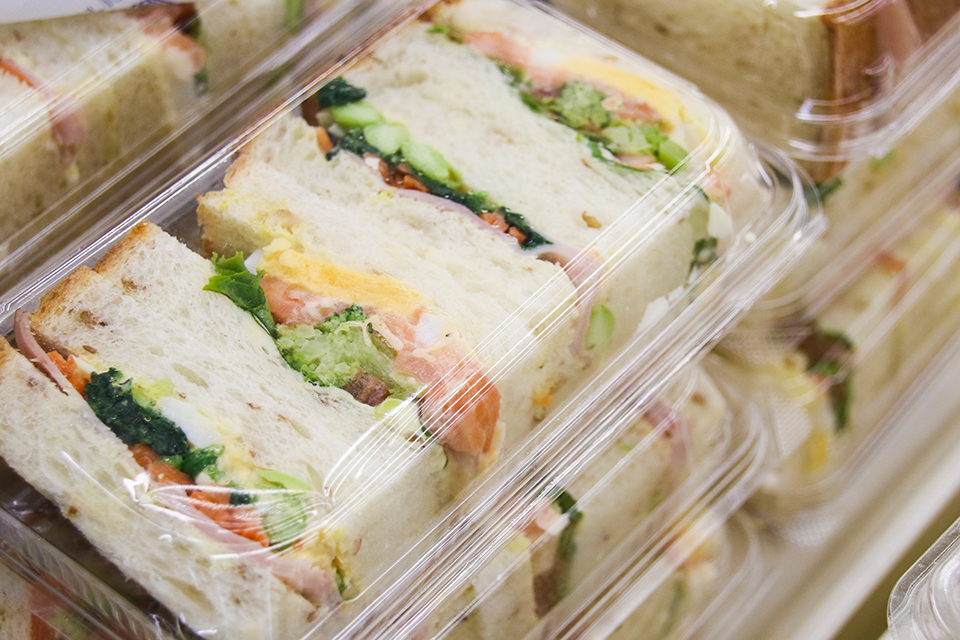 東洋学園大学_「学生の食生活応援プロジェクト」ランチ無料配布イベント