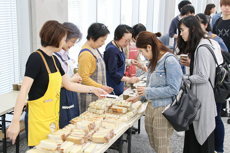 東洋学園大学_「学生の食生活応援プロジェクト」ランチ無料配布イベント