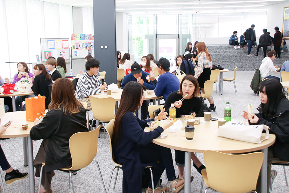 東洋学園大学_「学生の食生活応援プロジェクト」ランチ無料配布イベント