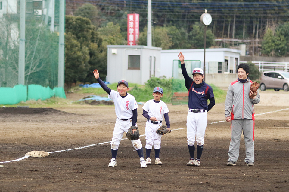東洋学園大学_硬式野球部による「少年野球教室」