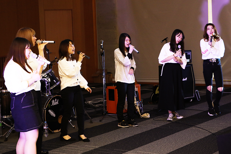 東洋学園大学_音楽系の公認団体合同ライブの模様