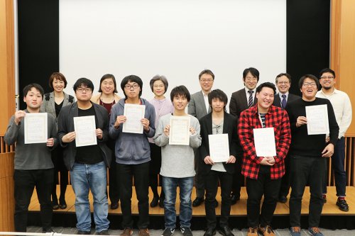 東洋学園大学_現代経営学部卒業論文発表会