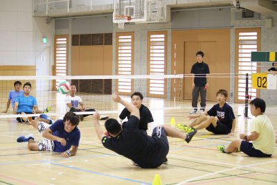 東洋学園大学_シッティングバレーボール