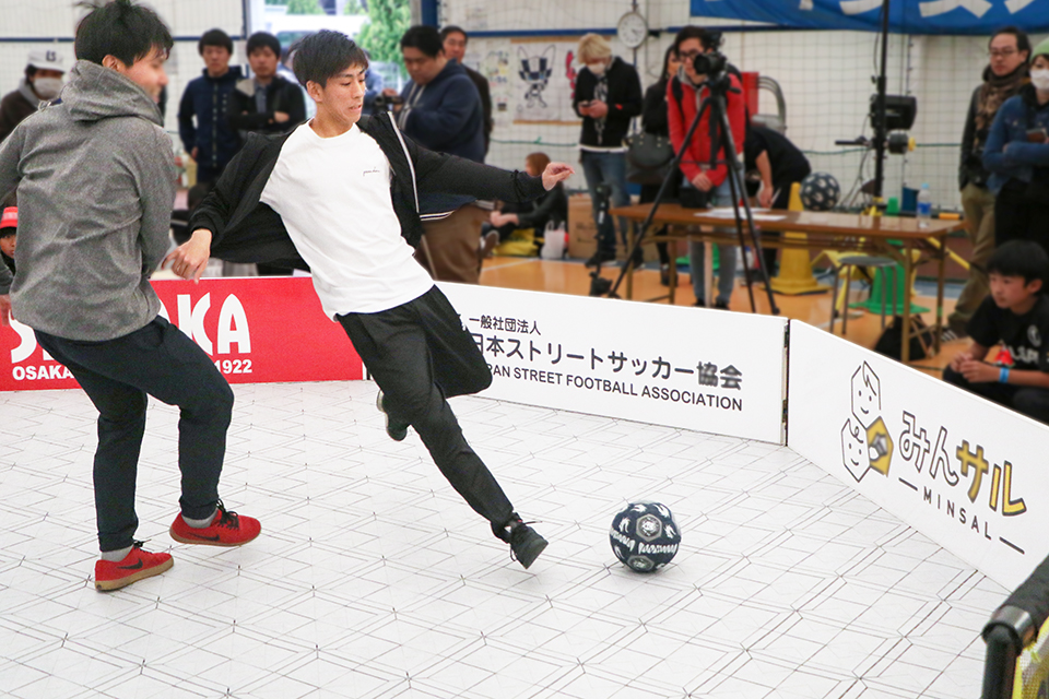 東洋学園大学_ストリートサッカーサークルの永井選手が第2回全日本PANNA選手権大会ベスト16入り