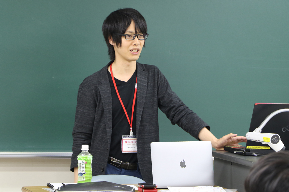 東洋学園大学_石黒ゼミのゲスト講師としてNPO法人エティックの杉山氏が来学