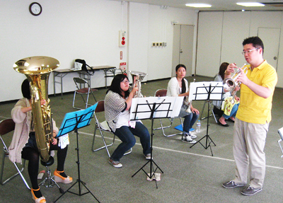 東洋学園大学吹奏楽団・古田俊博氏指導