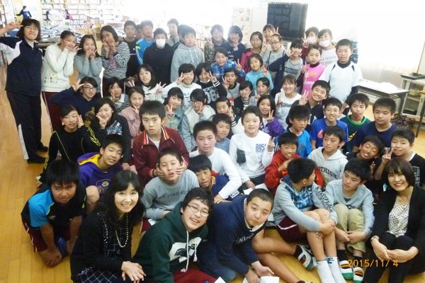 東洋学園大学_151104福島県の小学校にて