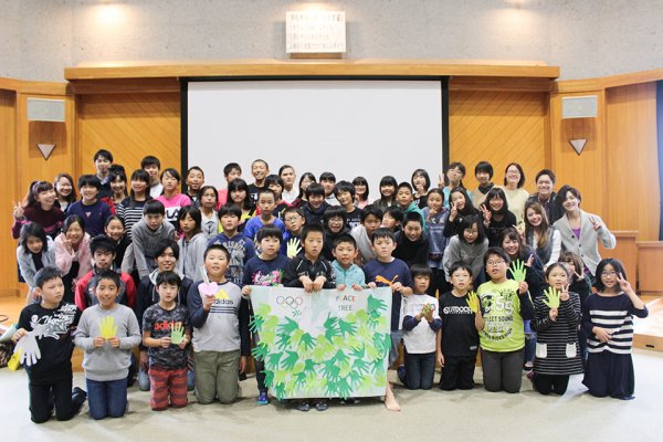東洋学園大学_白方小学校の児童と坂本ゼミ生によるポスター