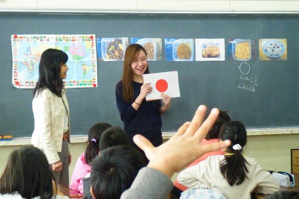 東洋学園大学_都内小学校での外国語活動実習