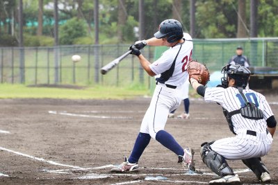 東洋学園大学_2018秋季リーグ第5戦_2点先制打の三戸選手