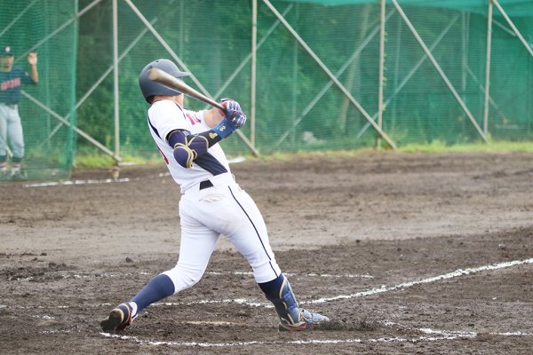 東洋学園大学_2018秋季リーグ第3戦_1点差に迫るタイムリー二塁打の松野選手