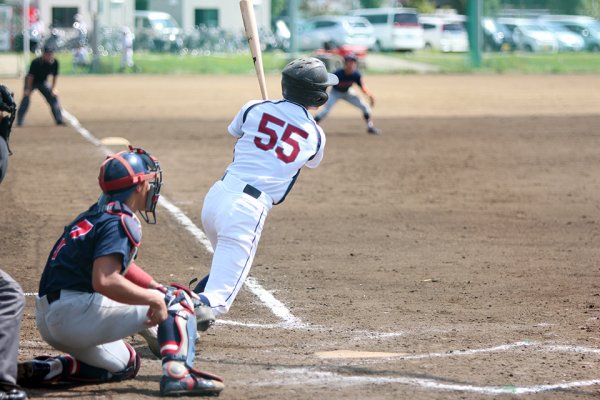 東洋学園大学_2017秋季リーグ第2戦_中村選手の9回タイムリー