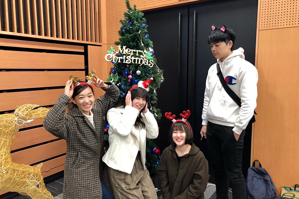 東洋学園大学_学生会運営部主催クリスマスパーティー
