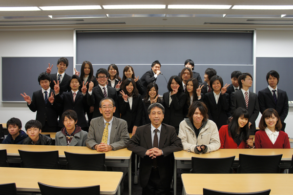 東洋学園大学現代経営学科　東京ドーム研究発表会