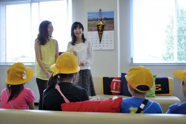 東洋学園大学_八木南小「町たんけん」_流山English Lounge