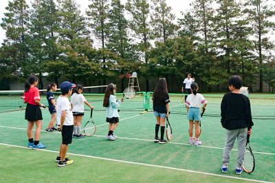 東洋学園大学_「文化祭 in 流山」における子どもテニス教室