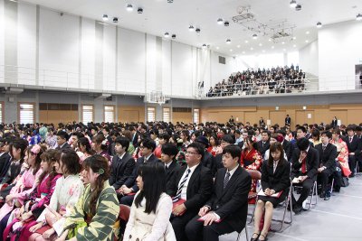東洋学園大学_H29年度卒業式・学位記授与式02