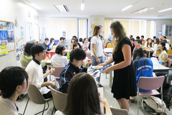 東洋学園大学_English Loungeイベントの模様