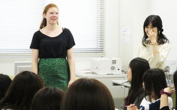 東洋学園大学_元EEDCインターンのMathildaさん