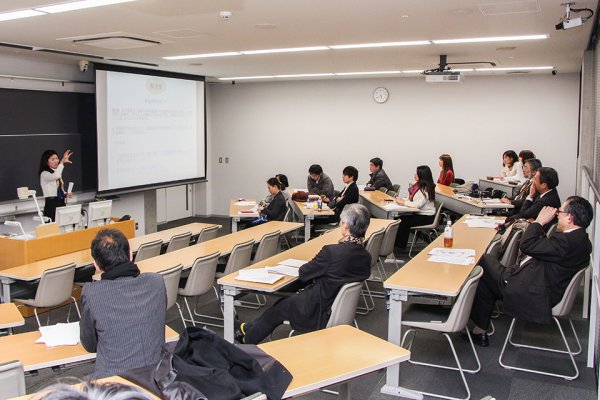 東洋学園大学_国際政治経済研究会