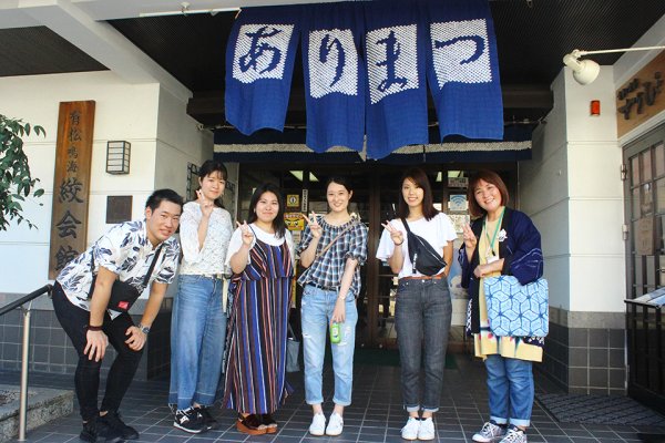 東洋学園大学_有松・鳴海絞会館を訪れた翻訳文学ゼミ