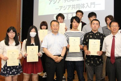 東洋学園大学_ワンアジア財団助成特別講座_表彰