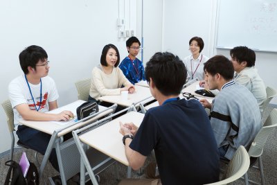 東洋学園大学_キャリアのススメ「先輩に聞く」02