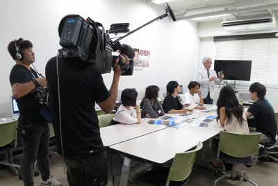 東洋学園大学_荻野ゼミNHK取材風景