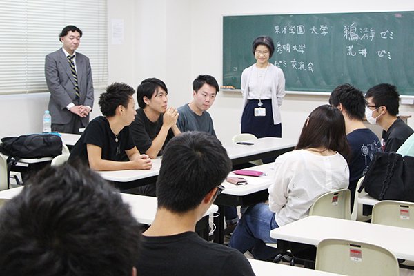 東洋学園大学_鵜瀞ゼミと荒井ゼミのディベート(1)