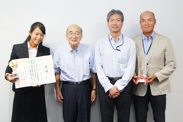 東洋学園大学_テニス部小松選手の夏関優勝報告会