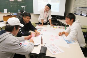 東洋学園大学_小山ゼミ授業風景