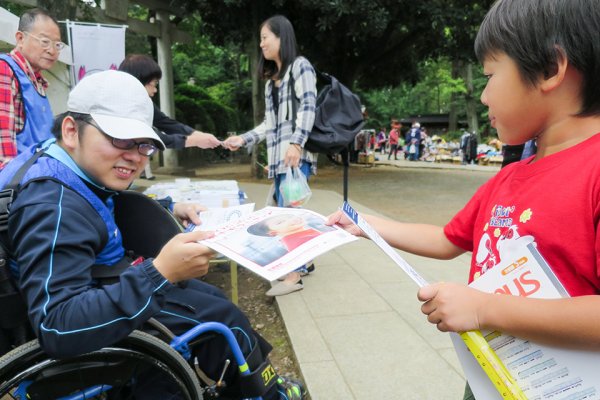 東洋学園大学_根津・千駄木下町まつりでのボランティア