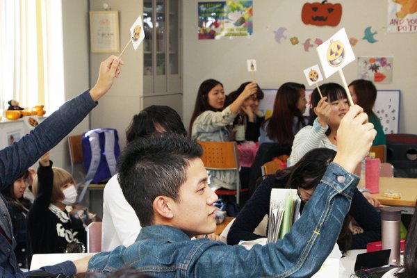 東洋学園大学_English Lounge Event