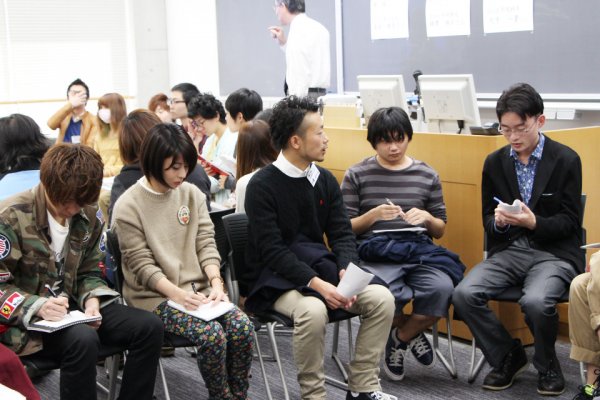 東洋学園大学_キャリア開発授業風景