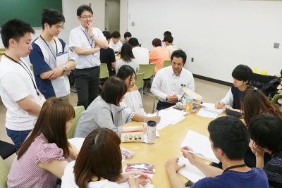 東洋学園大学_キャリアのススメ「先輩に聞く」01