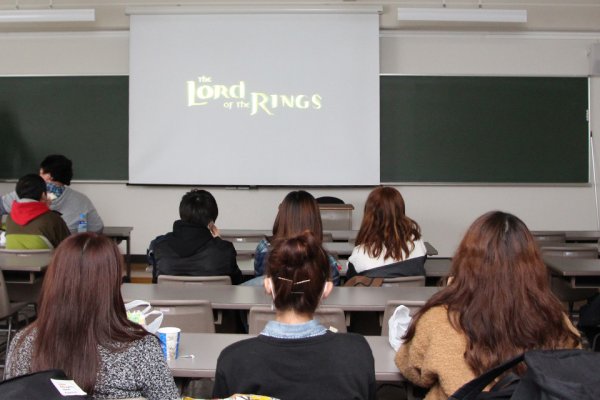 東洋学園大学_MovieLunch