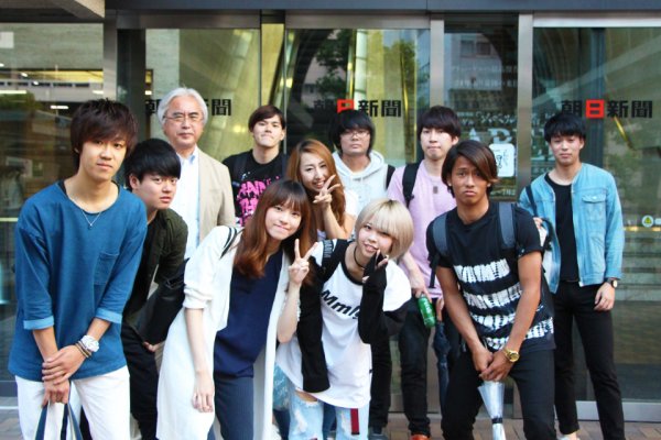 東洋学園大学_情報化社会ゼミIの朝日新聞社見学
