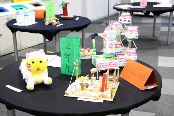 東洋学園大学_フェニックス祭郷郷祭り2017_小学校作品展示