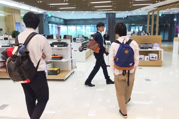 東洋学園大学_ソウル市内の家電量販店視察