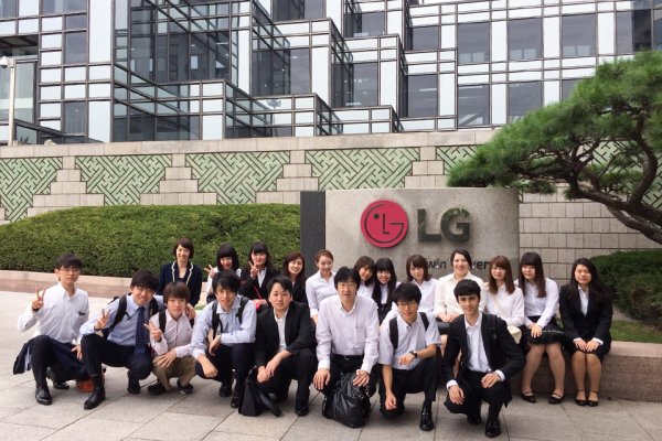 東洋学園大学_八塩ゼミと目白大・長崎ゼミがLGエレクトロニクス本社を訪問