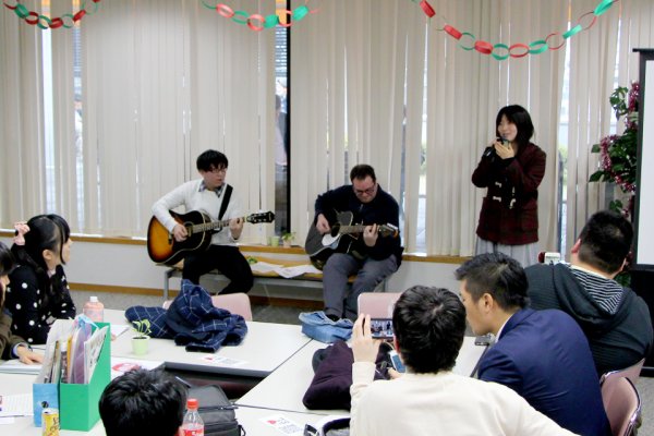 東洋学園大学_English Lounge_プレゼン大会