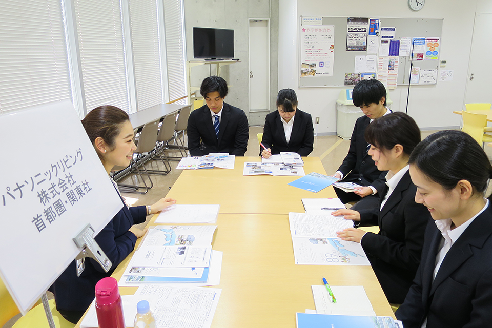 東洋学園大学_キャリアセンター主催「学内企業セミナー」