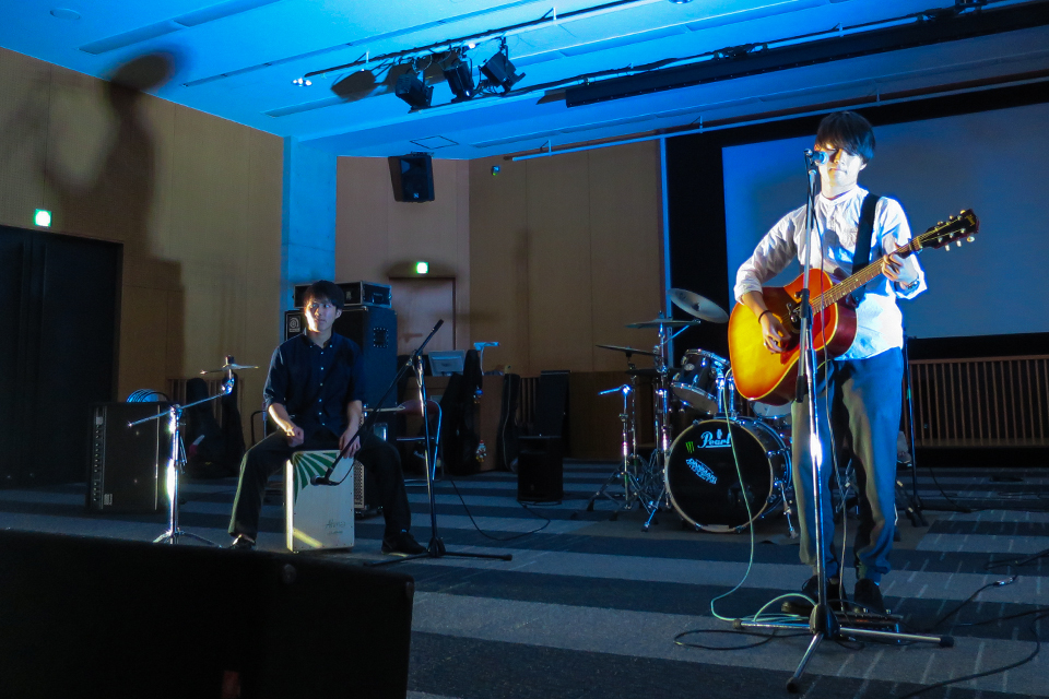 東洋学園大学_音楽系の公認団体合同ライブの模様