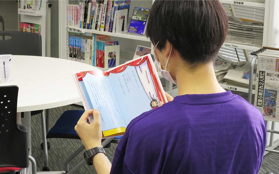 東洋学園大学_図書館「朗読Cafe」5/29（水）